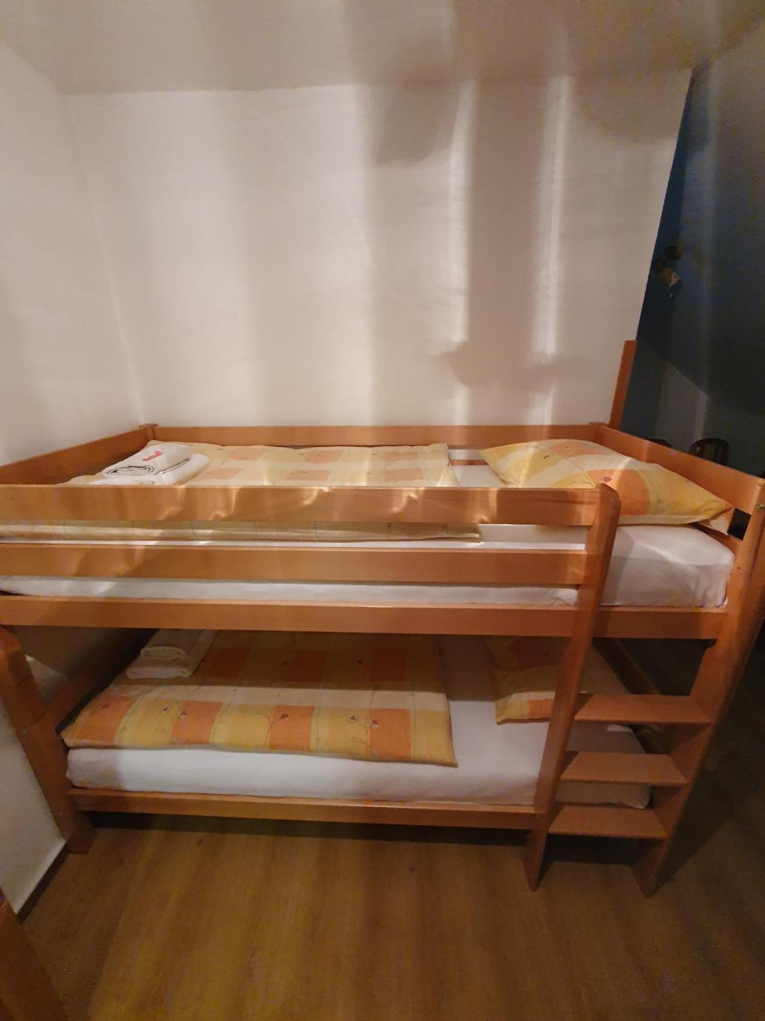 Miskar Rooms Cerknica Rum bild