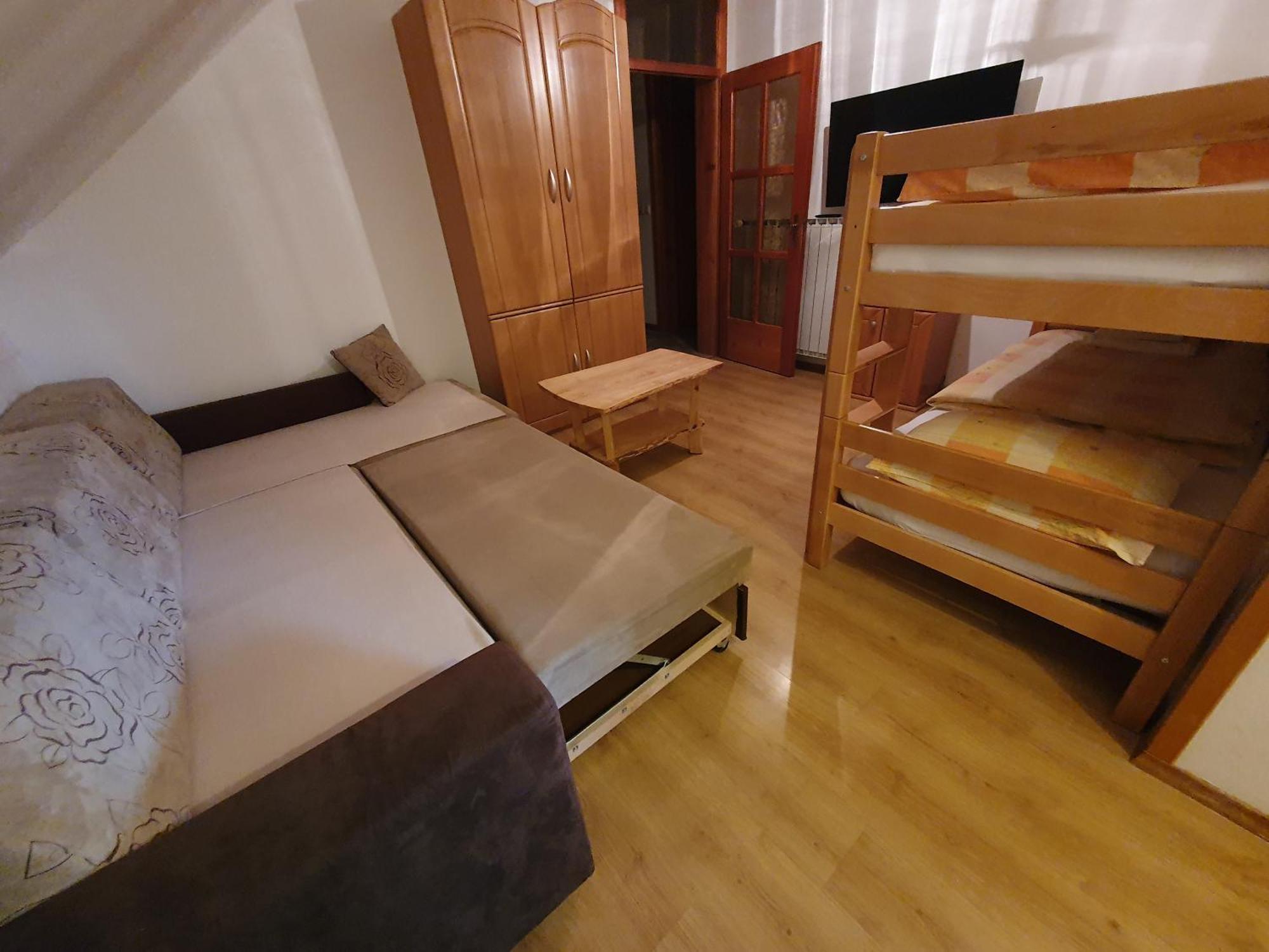 Miskar Rooms Cerknica Rum bild