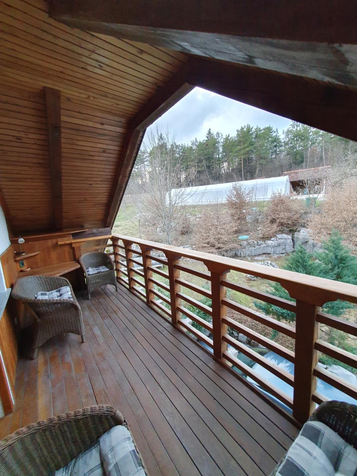 Miskar Rooms Cerknica Rum bild