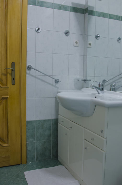 Miskar Rooms Cerknica Rum bild
